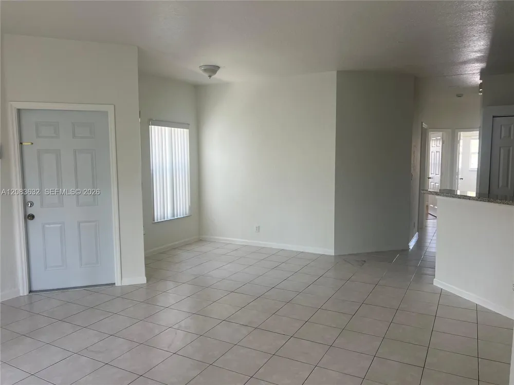 9040 NW 54th St #9040 Sunrise, FL 33351