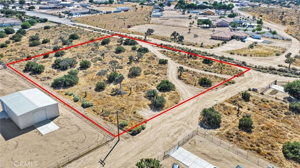 7879 Outpost Oak Hills, CA 92344