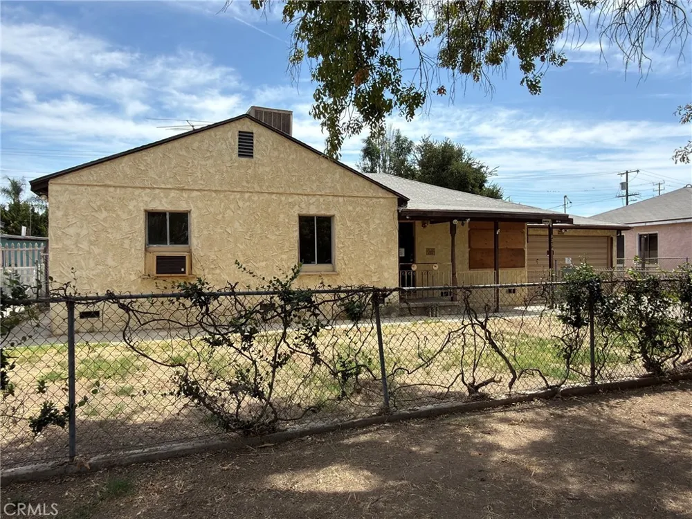 8354 Aura Northridge, CA 91324