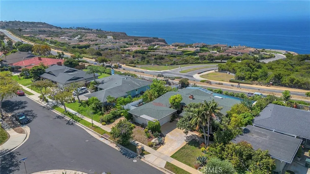 30327 Via Cambron Rancho Palos Verdes, CA 90275