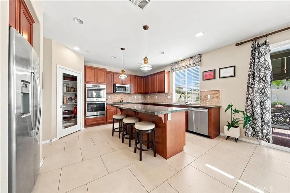 29081 Nectarine Menifee, CA 92584