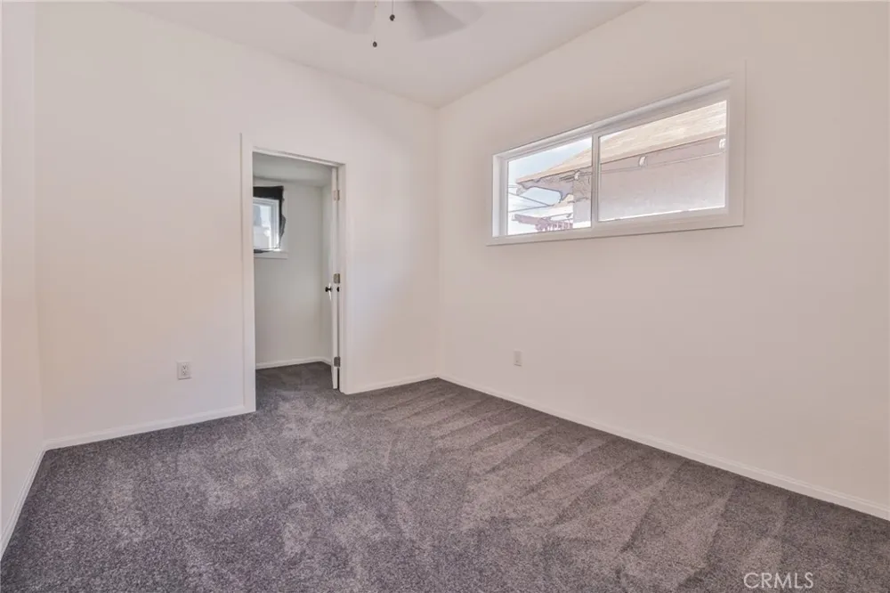 975 E 43rd Los Angeles, CA 90011
