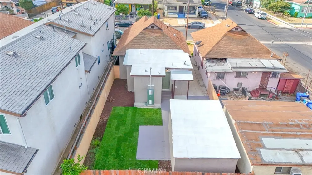 975 E 43rd Los Angeles, CA 90011