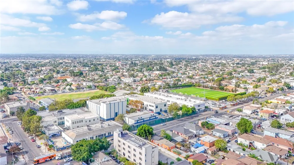 975 E 43rd Los Angeles, CA 90011