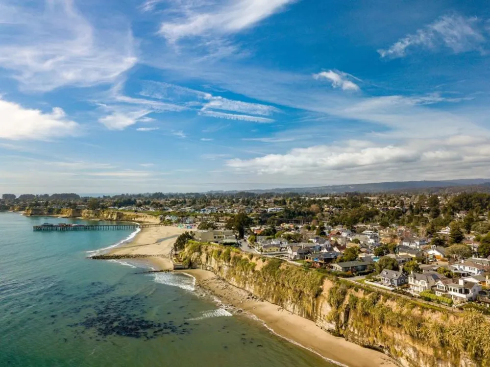 516 Capitola Avenue Capitola, CA 95010