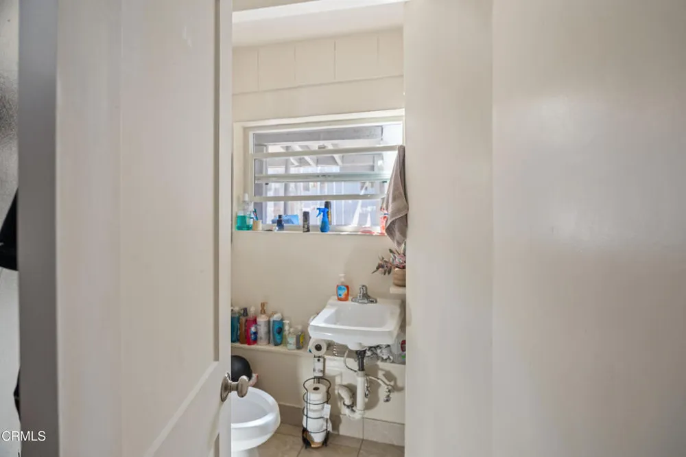 122 Bundren Street Oak View, CA 93022