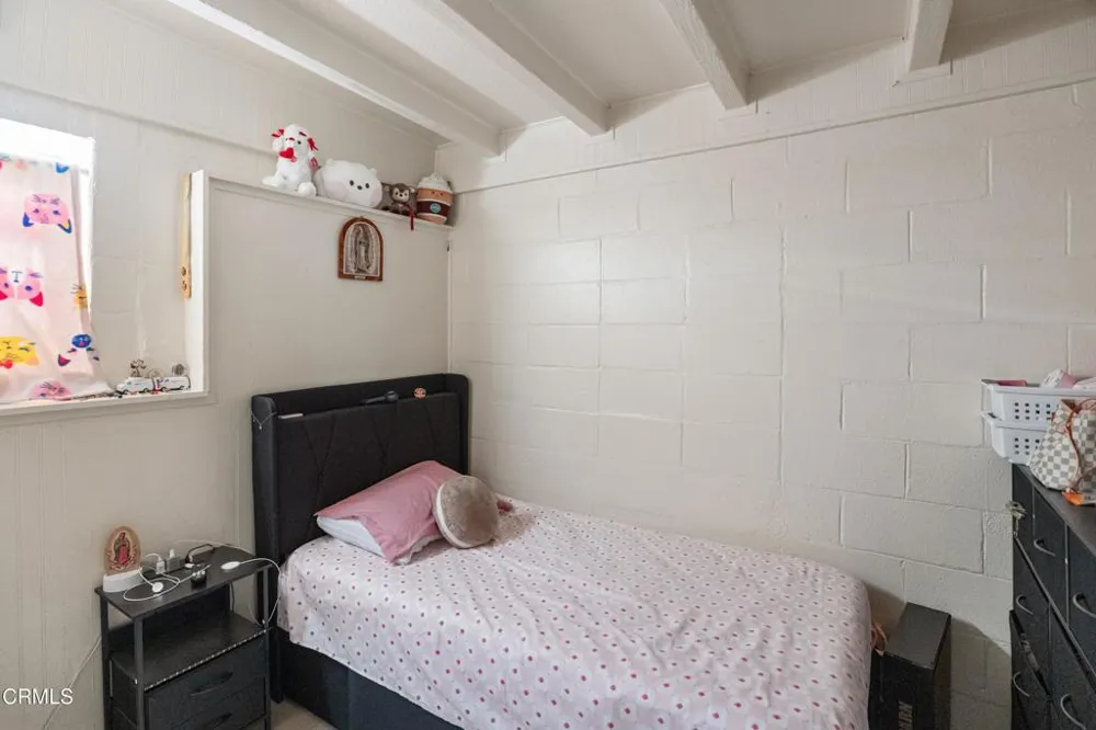 122 Bundren Street Oak View, CA 93022
