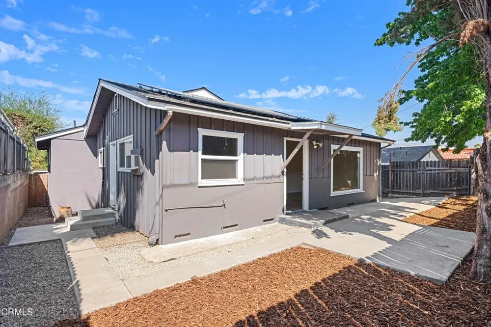 122 Bundren Street Oak View, CA 93022