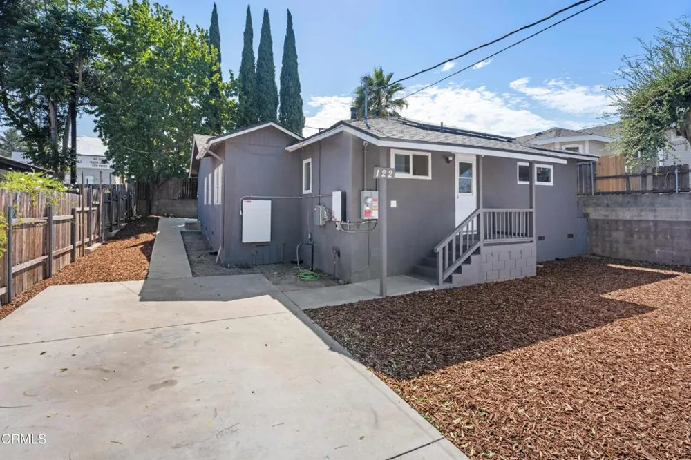 122 Bundren Street Oak View, CA 93022