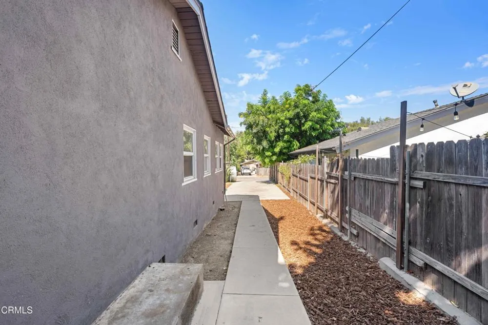 122 Bundren Street Oak View, CA 93022