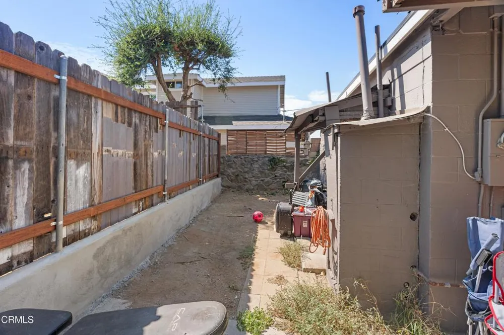 122 Bundren Street Oak View, CA 93022