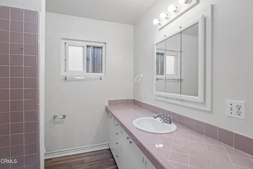 122 Bundren Street Oak View, CA 93022