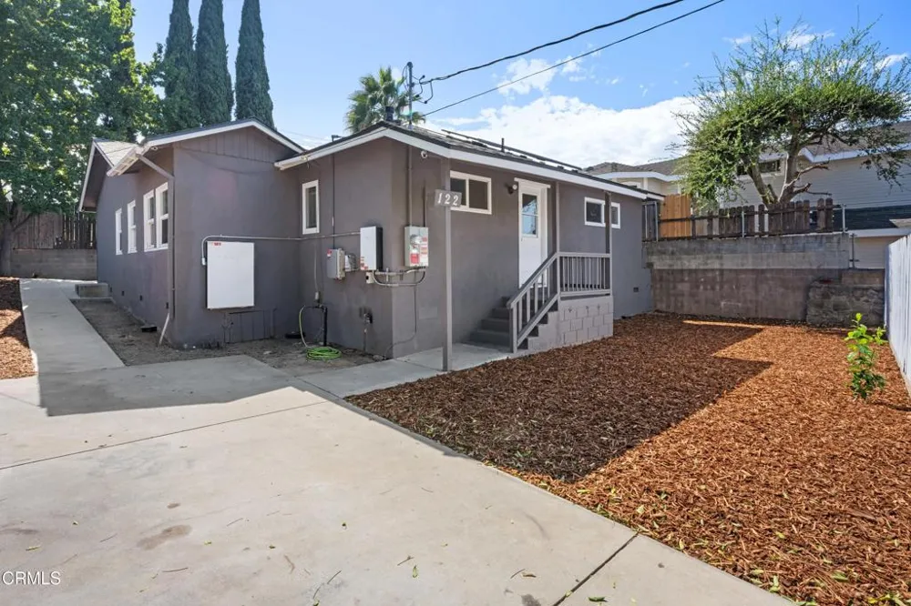 122 Bundren Street Oak View, CA 93022