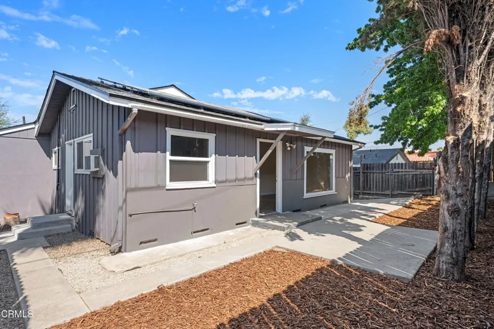 122 Bundren Street Oak View, CA 93022