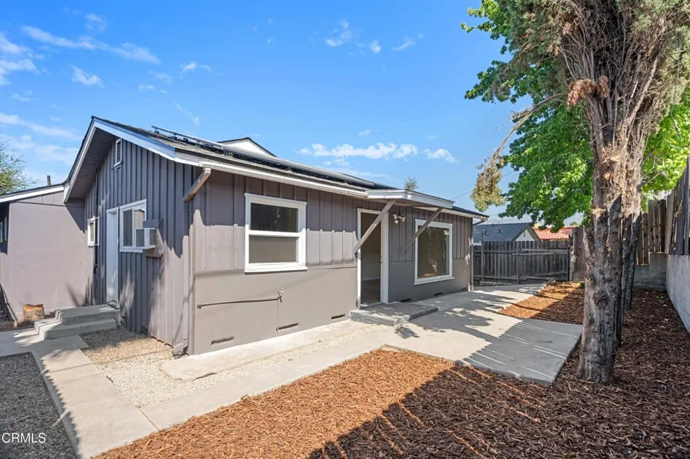 122 Bundren Street Oak View, CA 93022