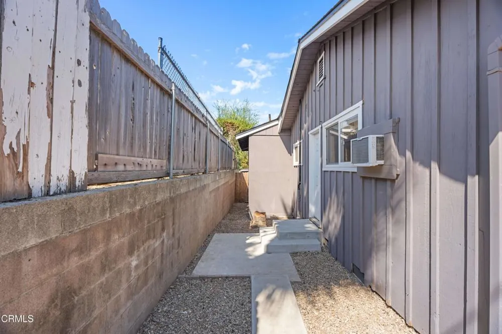 122 Bundren Street Oak View, CA 93022
