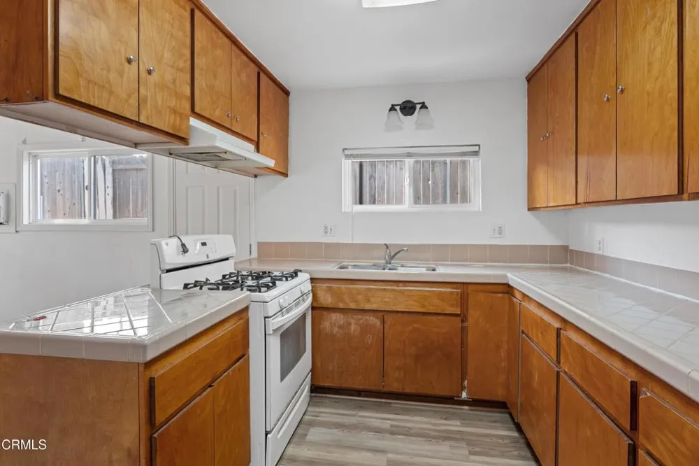 122 Bundren Street Oak View, CA 93022