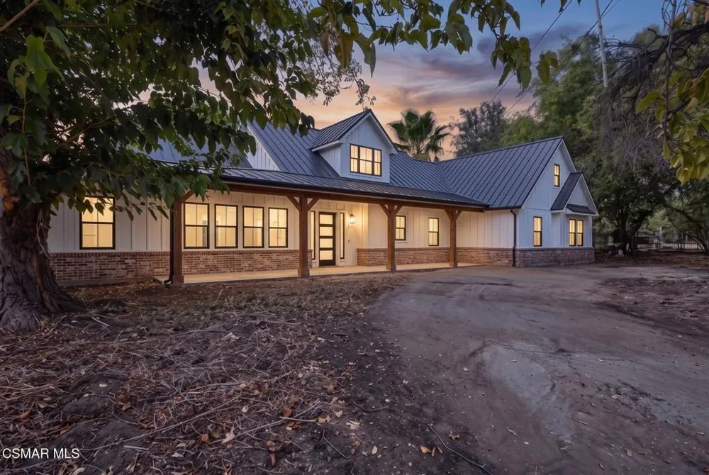 5631 Foothill Drive Agoura Hills, CA 91301