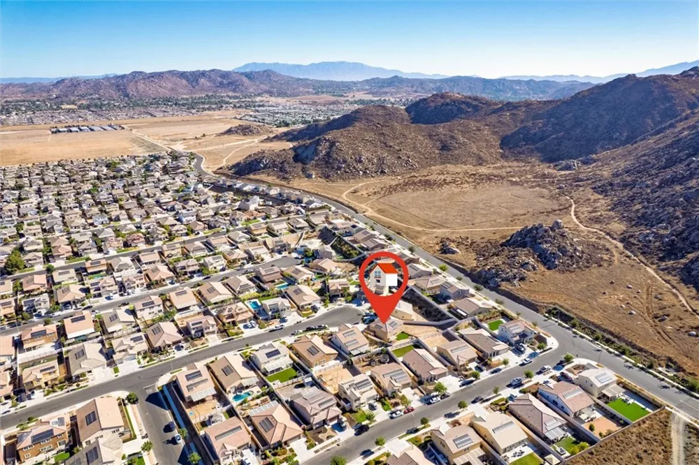 30191 Sierra Ridge Menifee, CA 92585