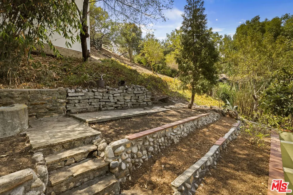 483 Museum Drive Los Angeles, CA 90065
