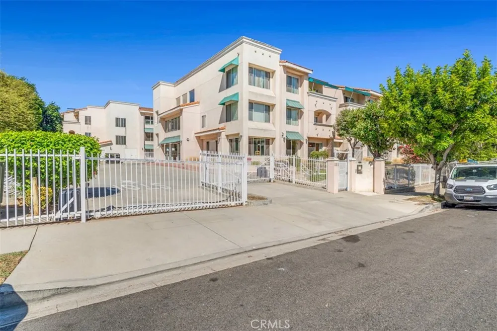111 Marguerita Ave #106 Monterey Park, CA 91754