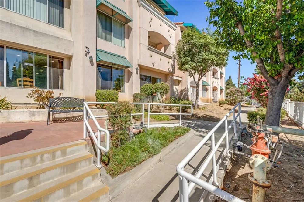 111 Marguerita Ave #106 Monterey Park, CA 91754