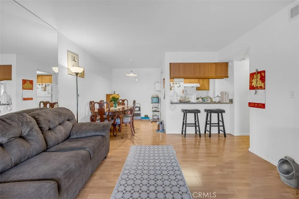 111 Marguerita Ave #106 Monterey Park, CA 91754