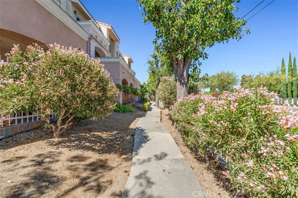 111 Marguerita Ave #106 Monterey Park, CA 91754