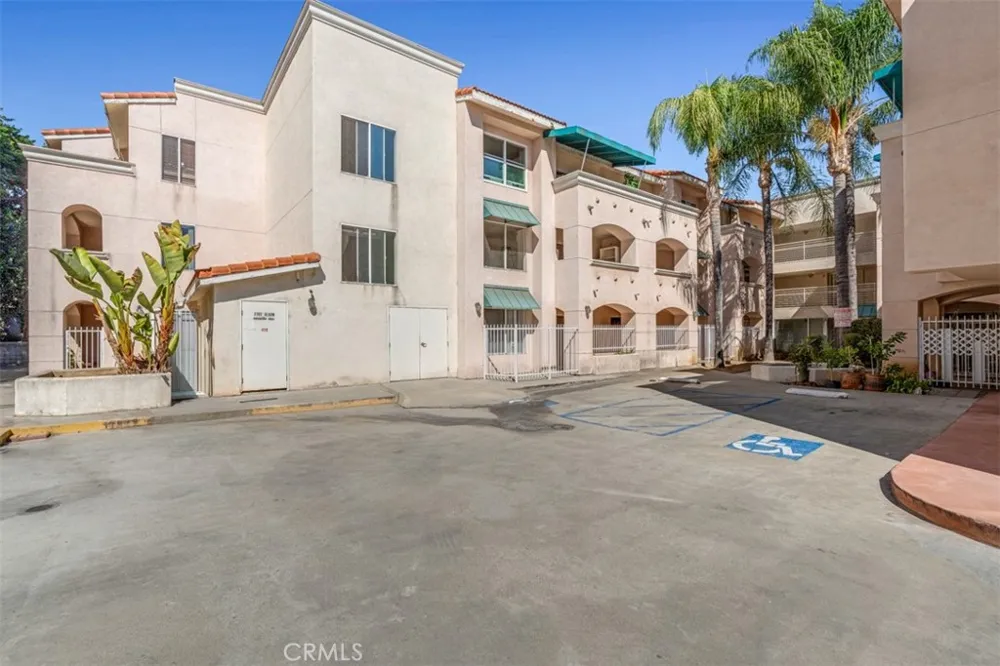 111 Marguerita Ave #106 Monterey Park, CA 91754