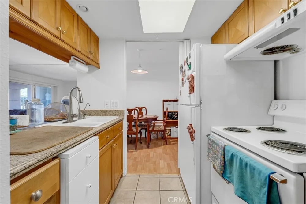 111 Marguerita Ave #106 Monterey Park, CA 91754
