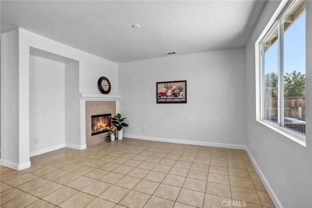 13584 Kitty Hawk Victorville, CA 92392