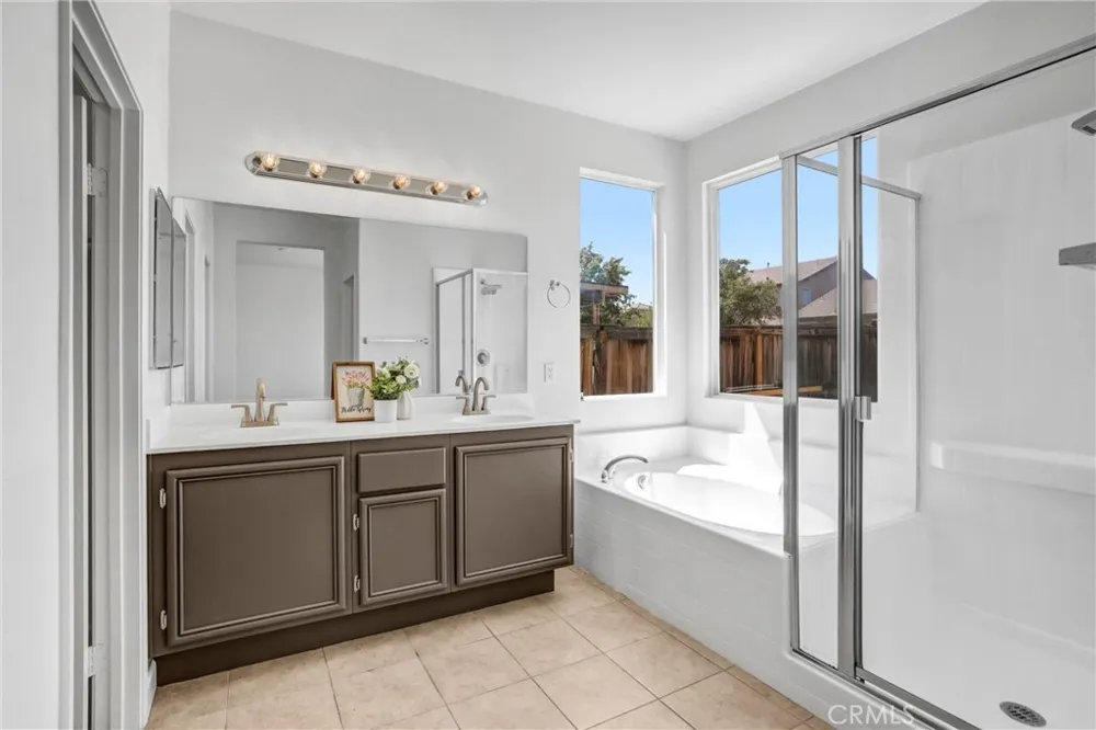 13584 Kitty Hawk Victorville, CA 92392