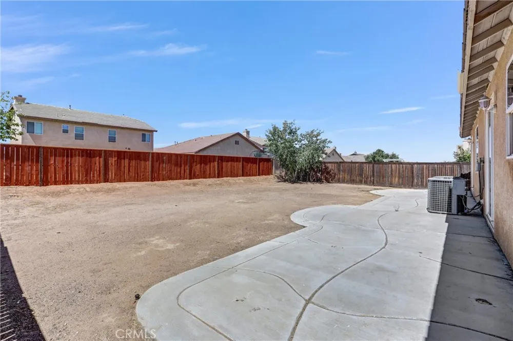 13584 Kitty Hawk Victorville, CA 92392