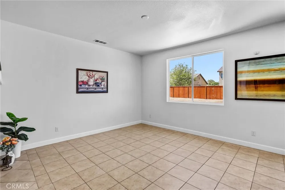 13584 Kitty Hawk Victorville, CA 92392
