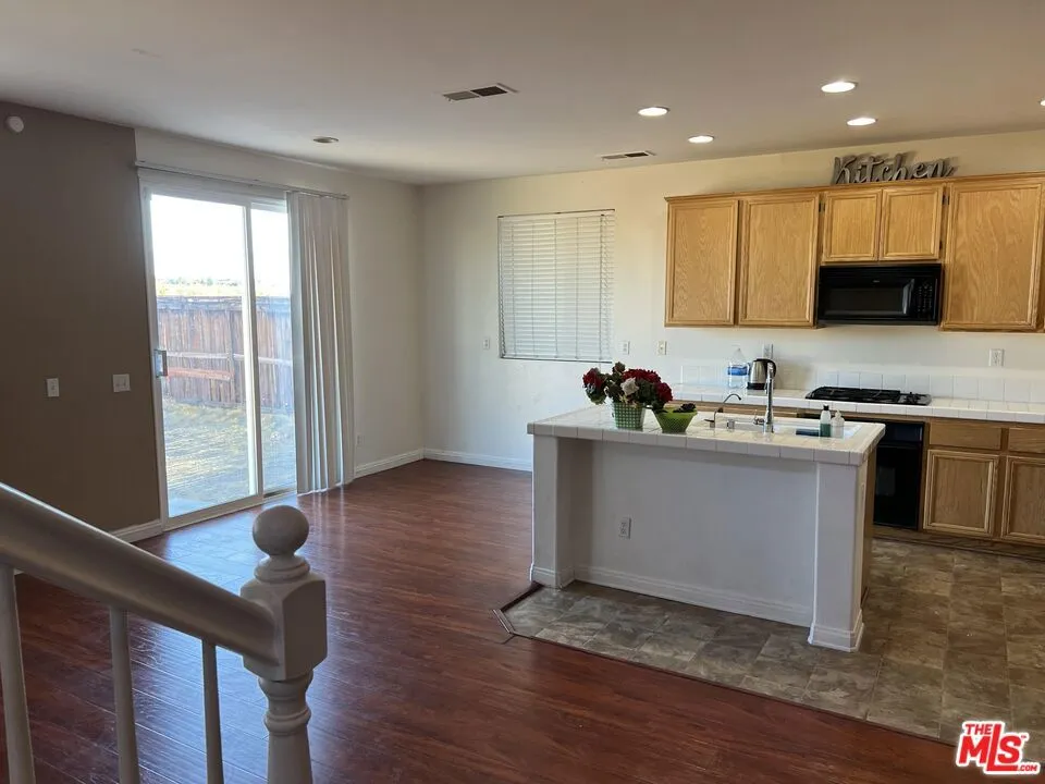 11843 Forest Park Lane Victorville, CA 92392