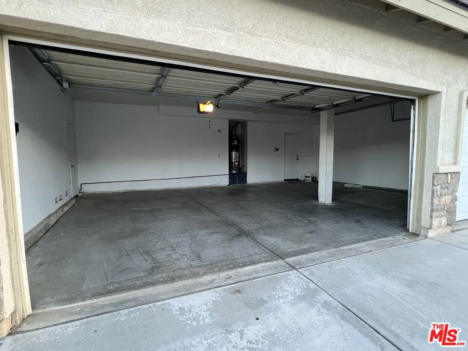 11843 Forest Park Lane Victorville, CA 92392