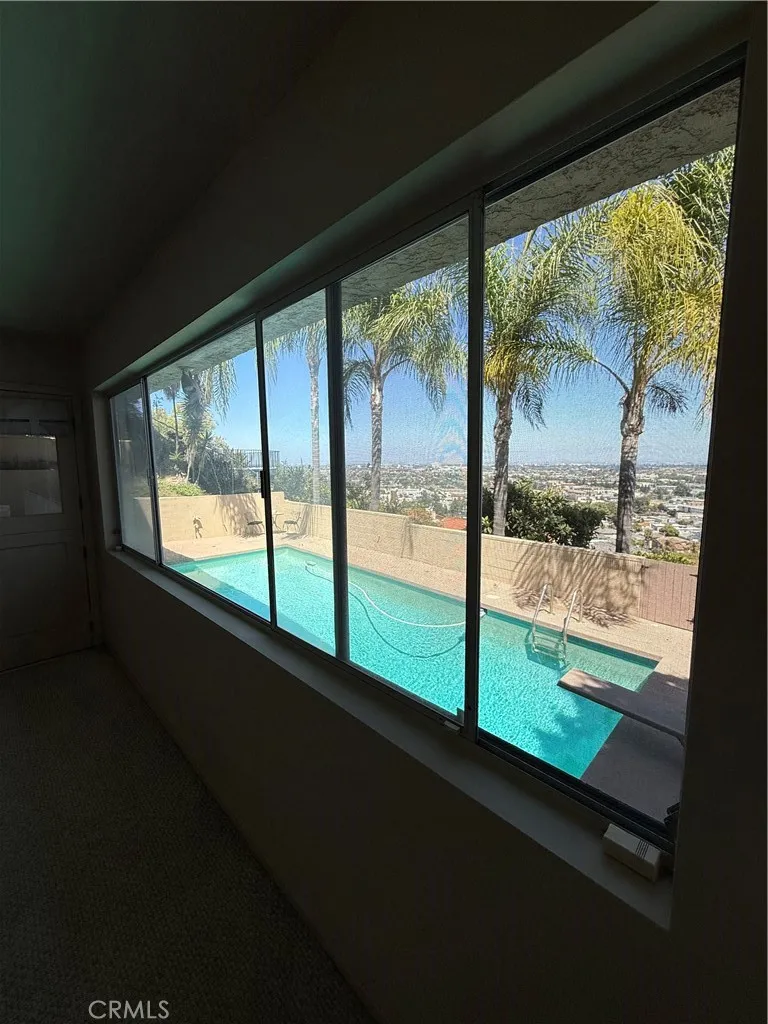 3927 Paseo de las Tortugas Torrance, CA 90505