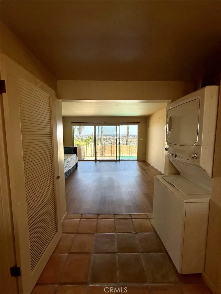 3927 Paseo de las Tortugas Torrance, CA 90505