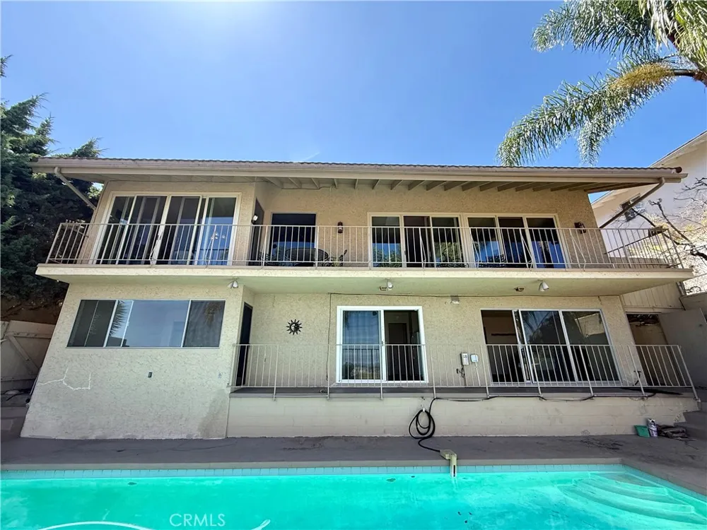 3927 Paseo de las Tortugas Torrance, CA 90505