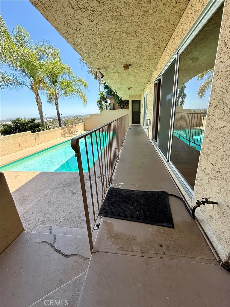 3927 Paseo de las Tortugas Torrance, CA 90505