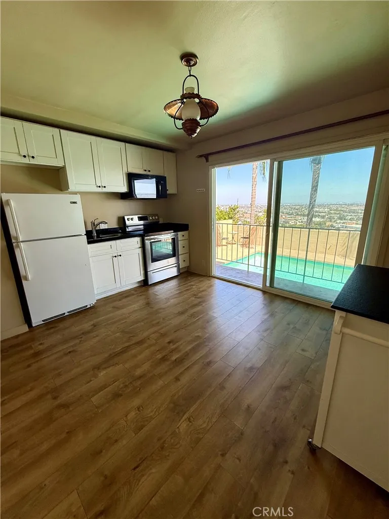 3927 Paseo de las Tortugas Torrance, CA 90505
