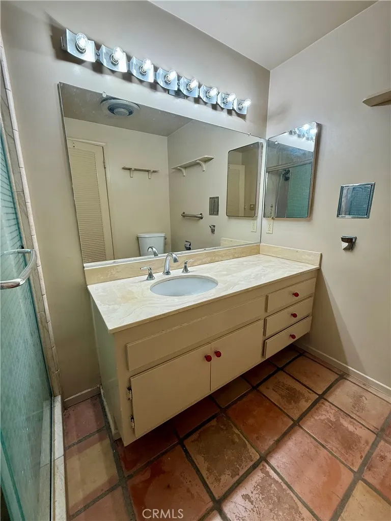 3927 Paseo de las Tortugas Torrance, CA 90505