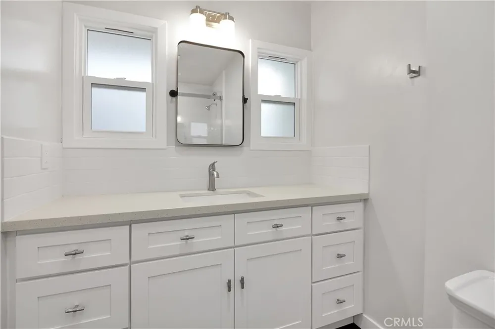 230 30th Street Hermosa Beach, CA 90254