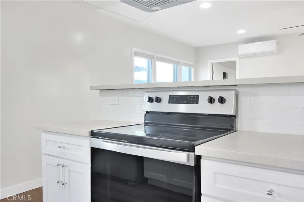 230 30th Street Hermosa Beach, CA 90254