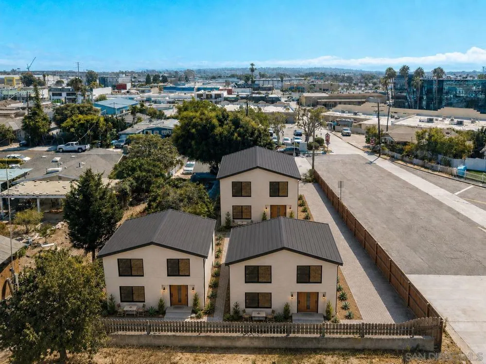 5007 Savannah St San Diego, CA 92110