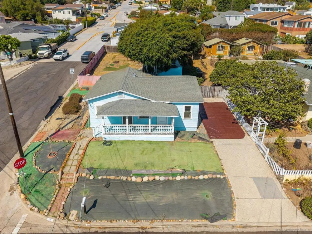 5007 Savannah St San Diego, CA 92110