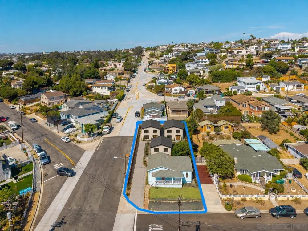 5007 Savannah St San Diego, CA 92110