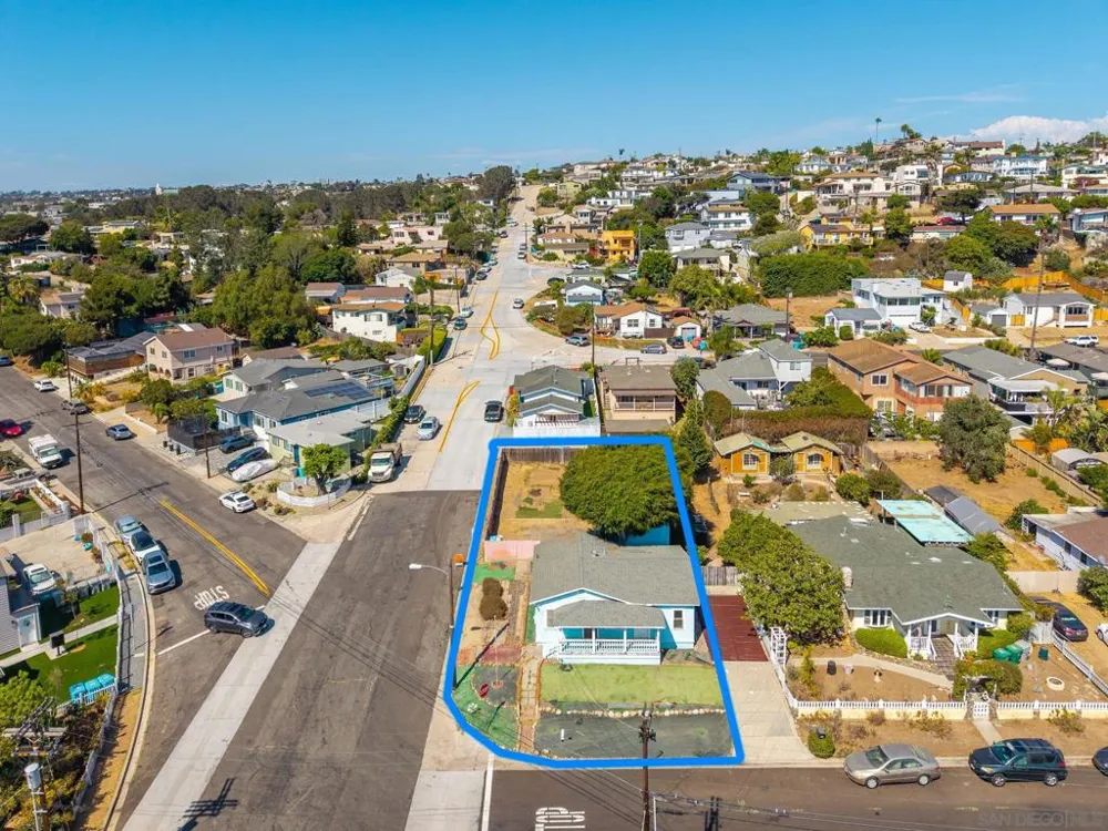 5007 Savannah St San Diego, CA 92110