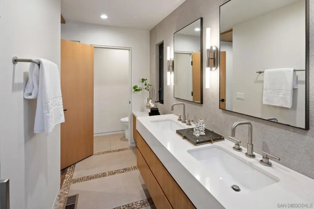 5503 Chelsea Avenue La Jolla, CA 92037