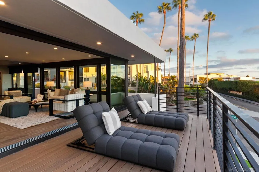 5503 Chelsea Avenue La Jolla, CA 92037